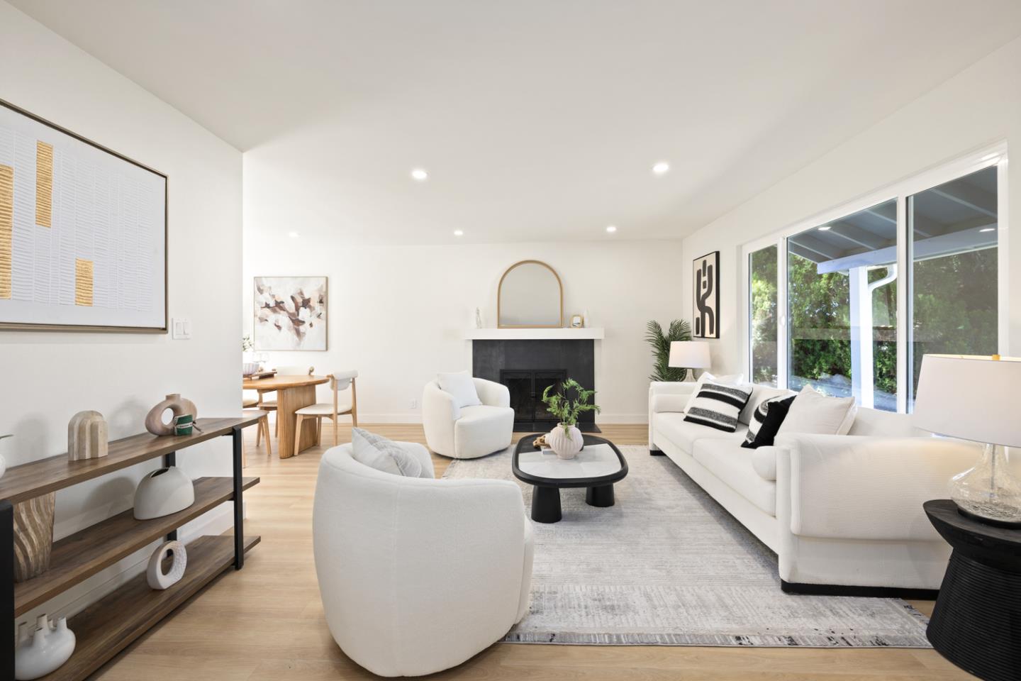 1361 Cabrillo AVE