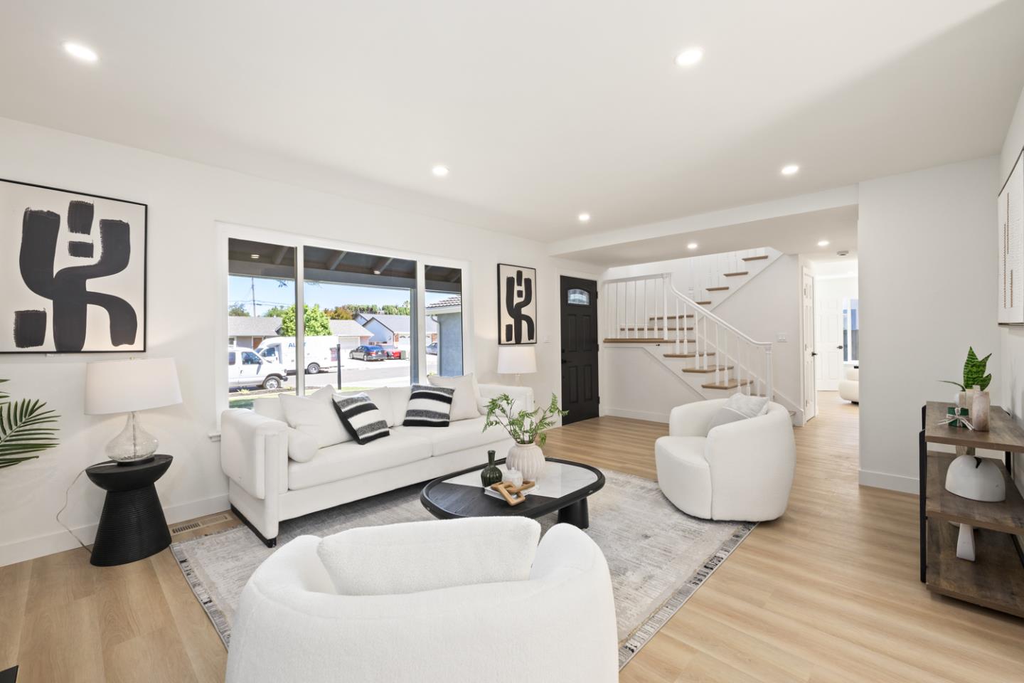 1361 Cabrillo AVE