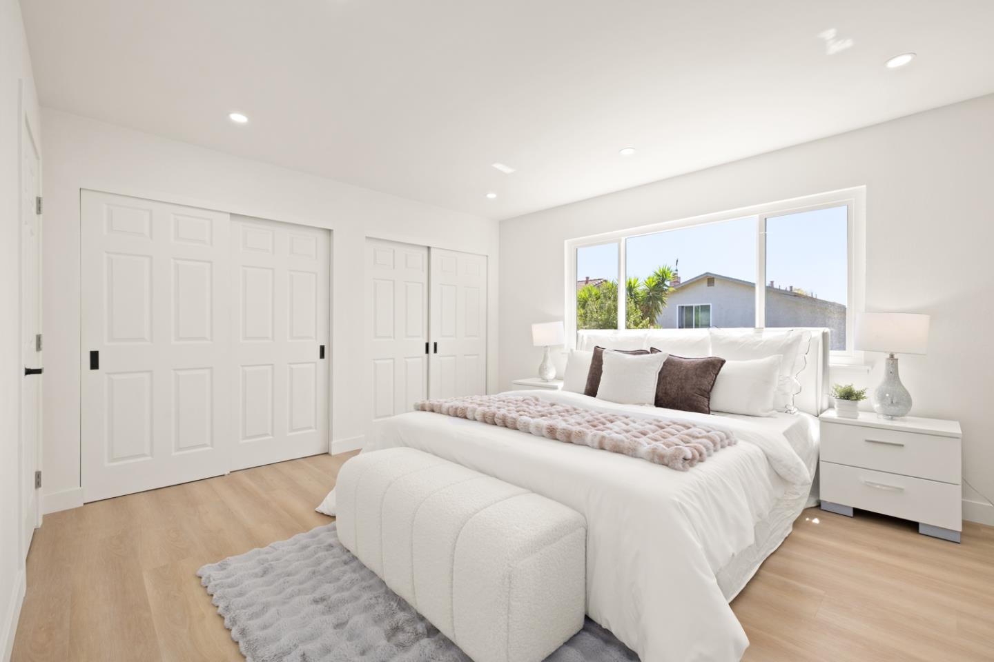 1361 Cabrillo AVE