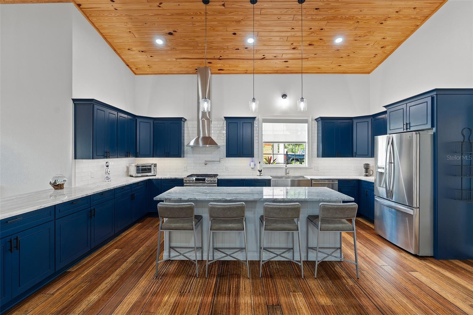 6090 ALLIGATOR LAKE SHR W