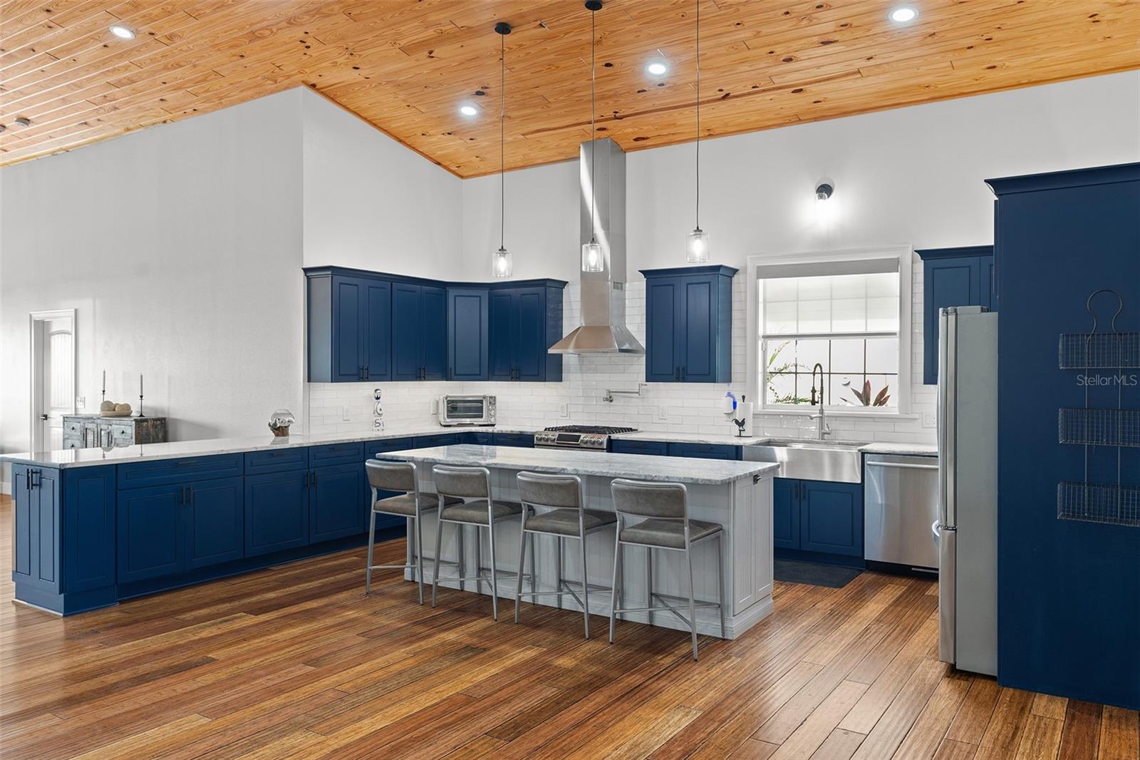 6090 ALLIGATOR LAKE SHR W