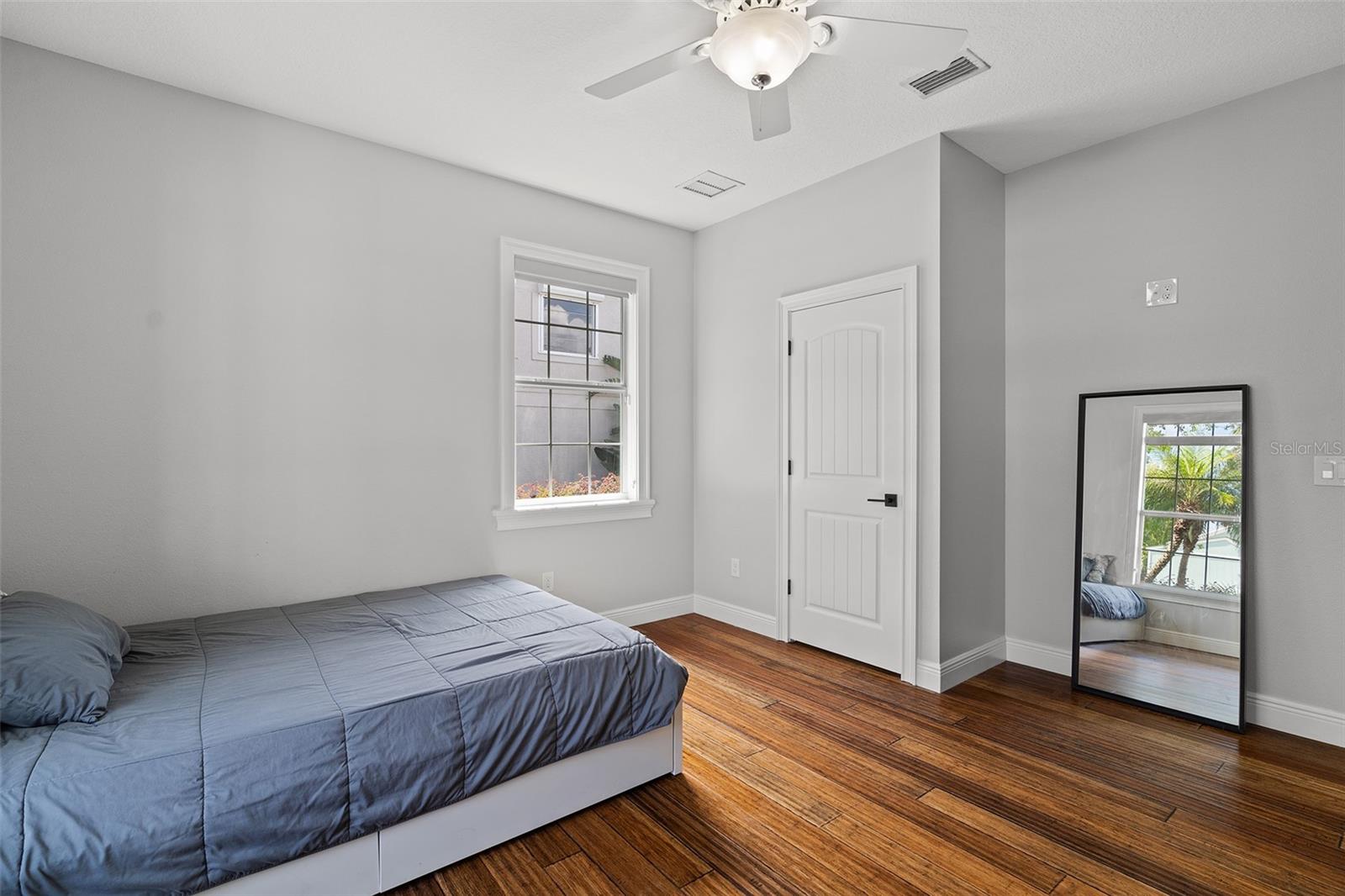 6090 ALLIGATOR LAKE SHR W