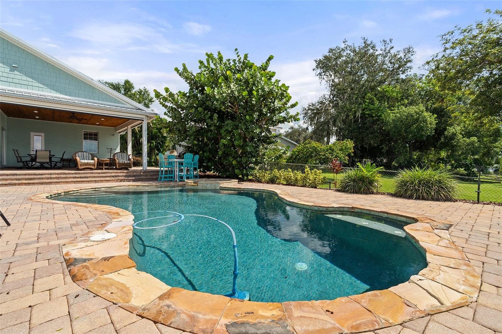 6090 ALLIGATOR LAKE SHR W