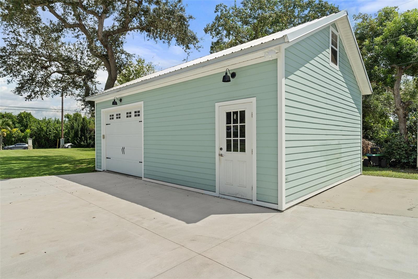 6090 ALLIGATOR LAKE SHR W