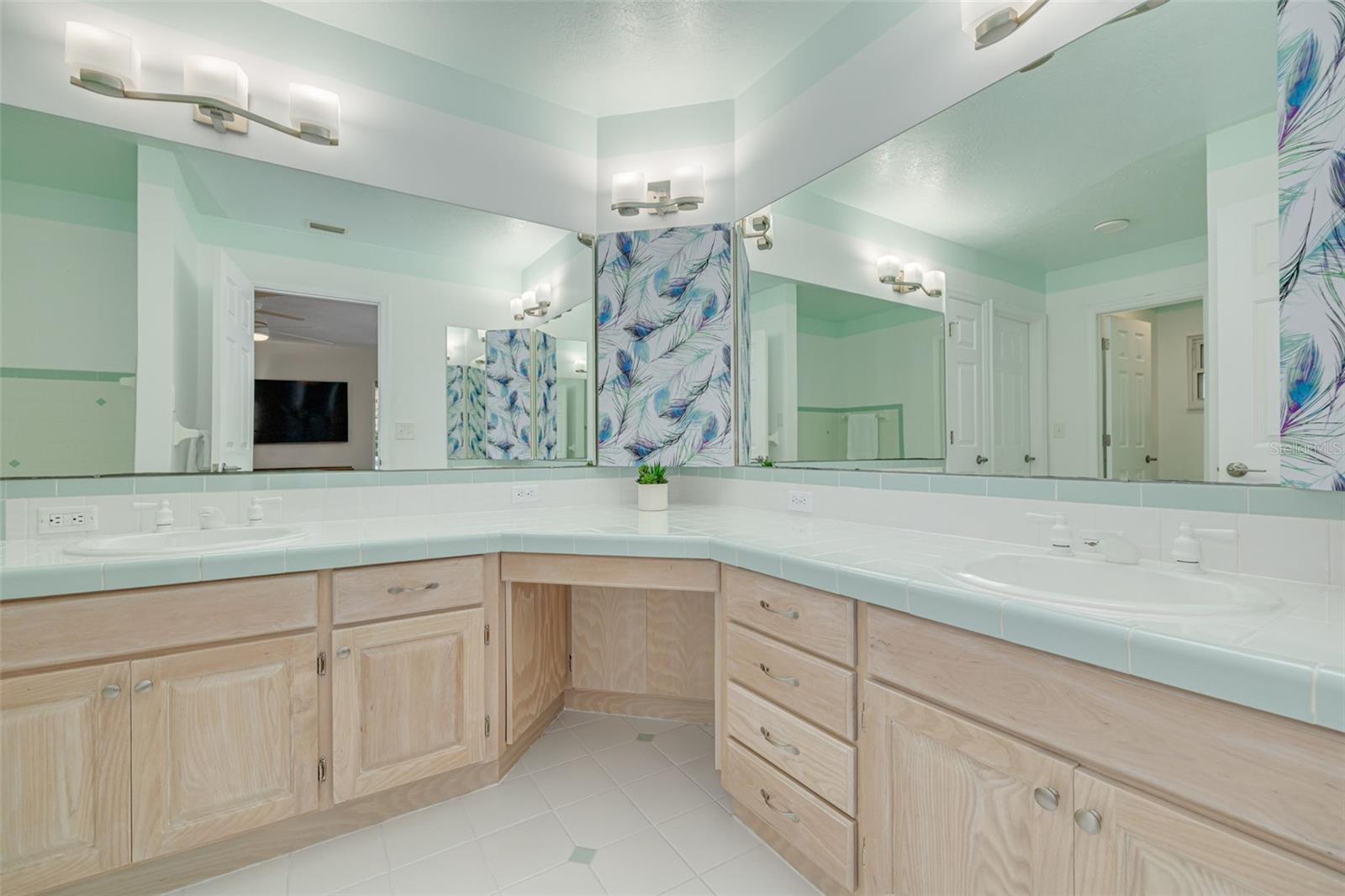 3330 SAN BERNADINO ST