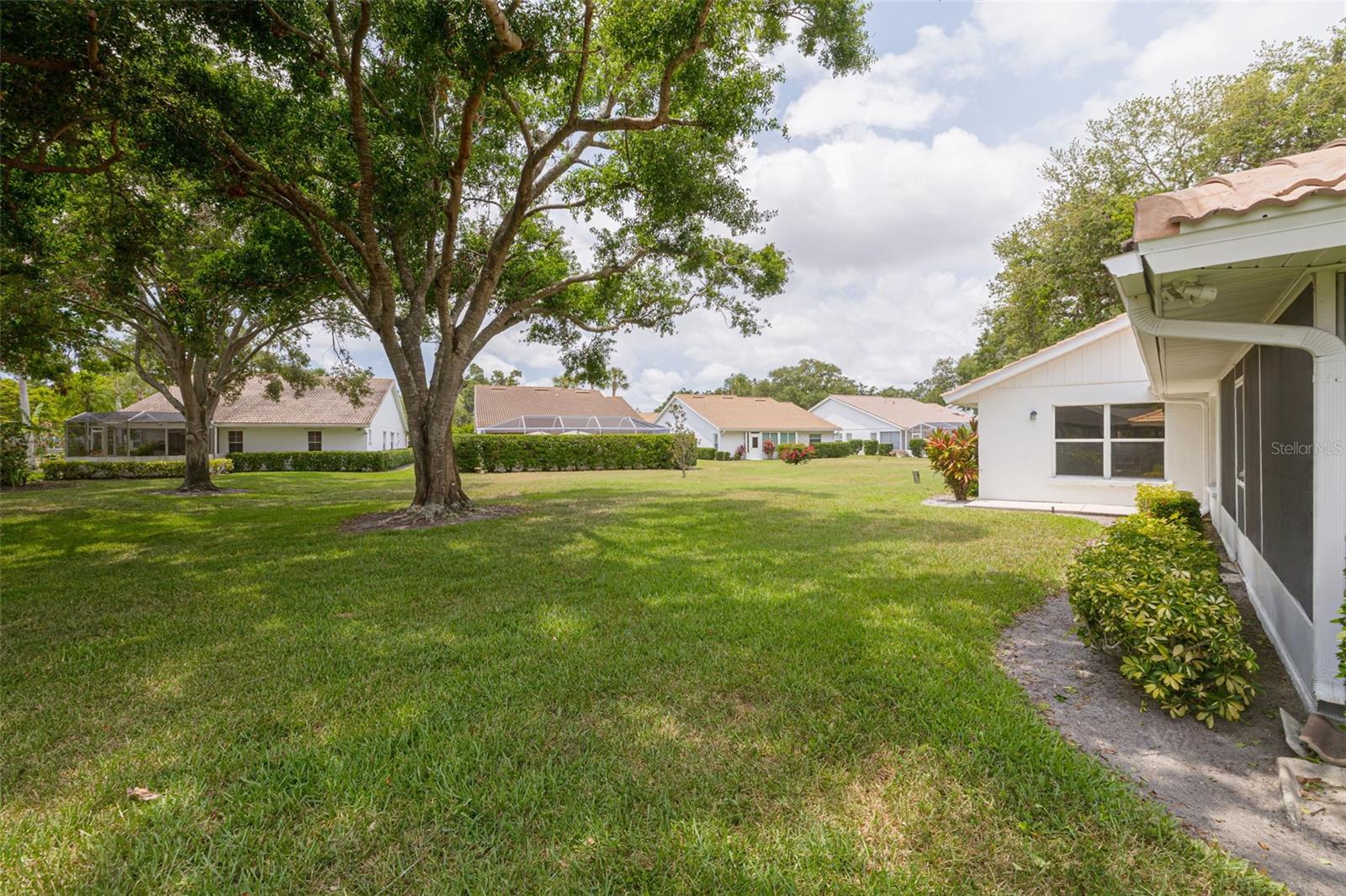 5812 GARDEN LAKES MAJESTIC