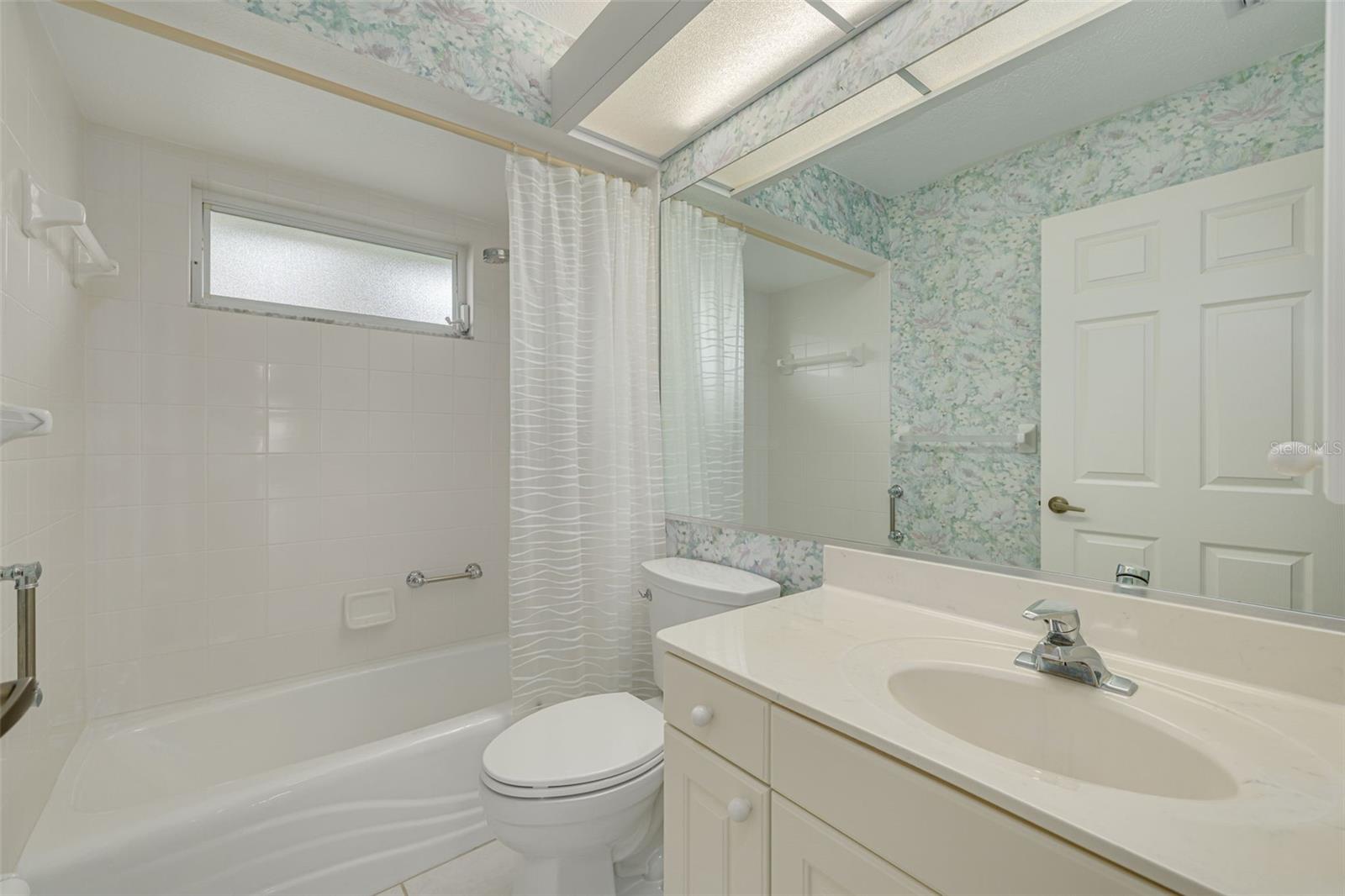 5812 GARDEN LAKES MAJESTIC