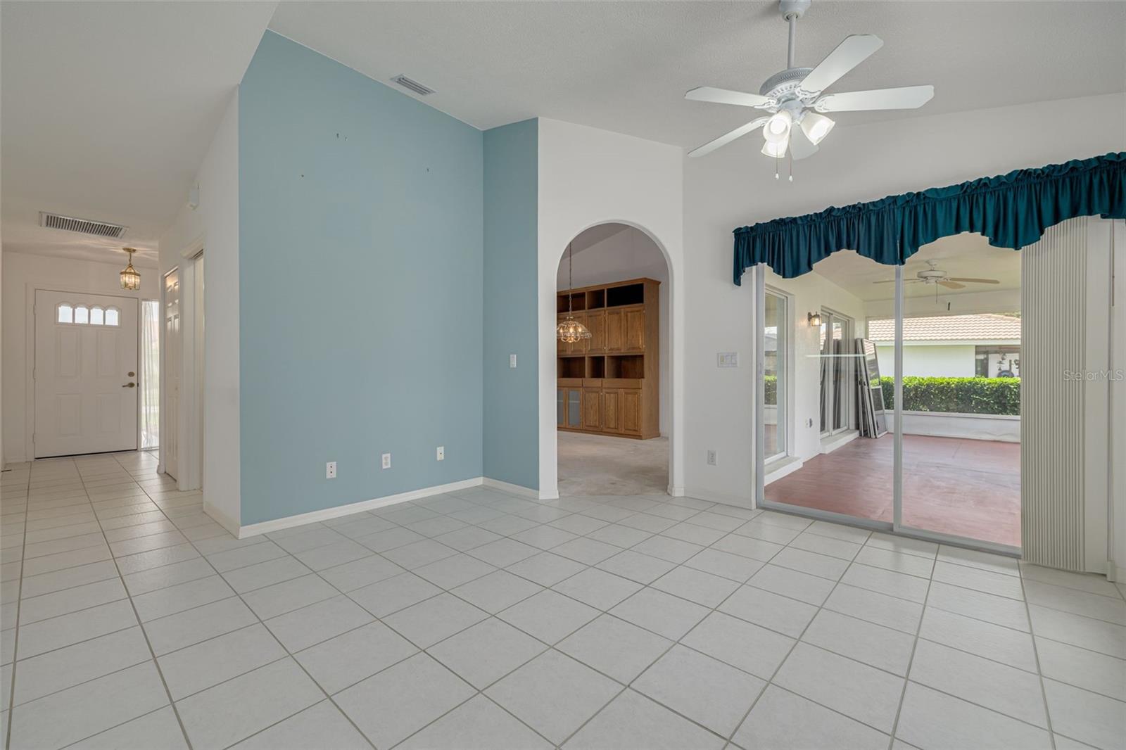 5812 GARDEN LAKES MAJESTIC