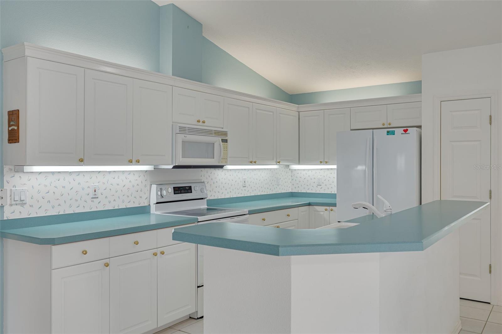 5812 GARDEN LAKES MAJESTIC