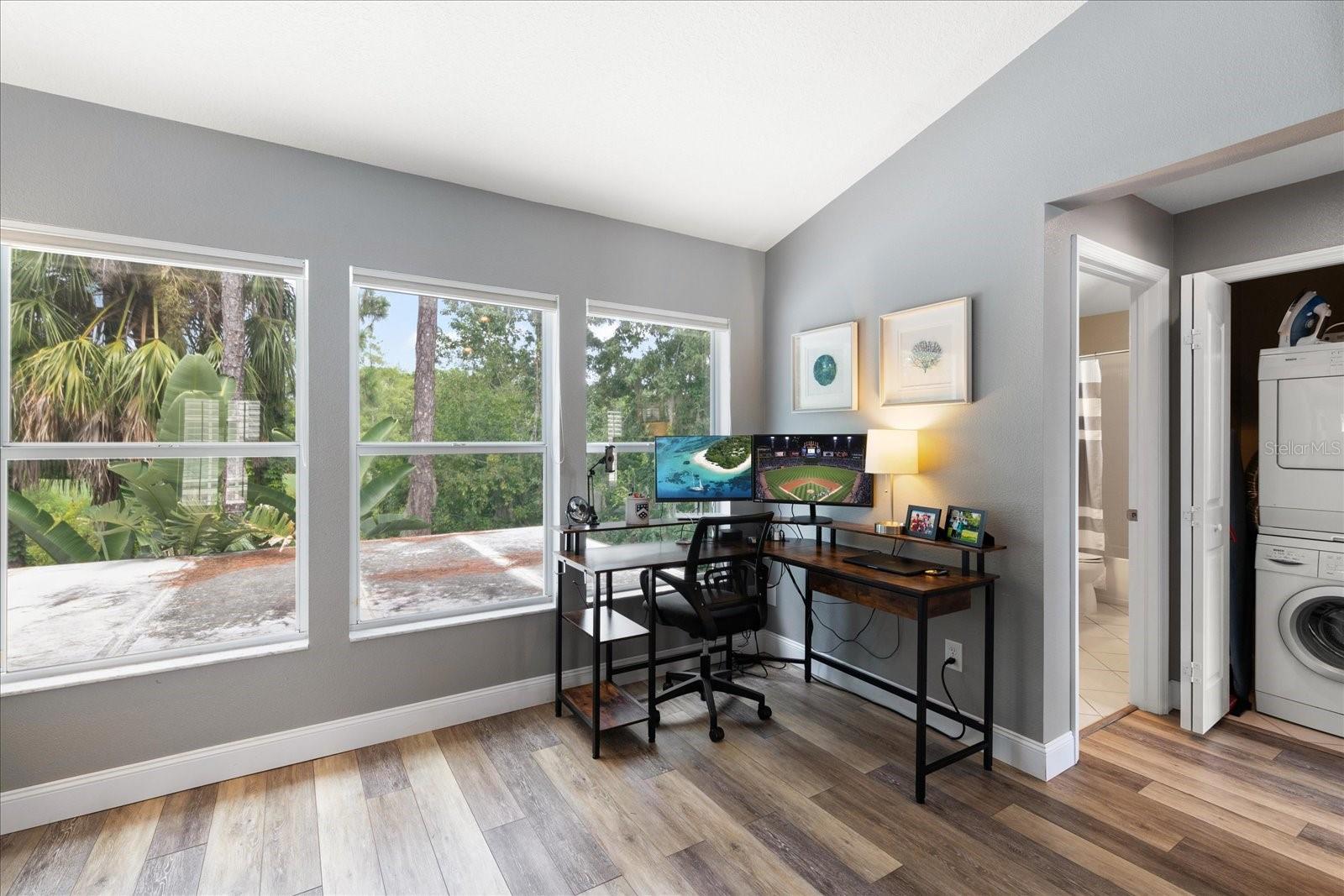 10329 GREEN LINKS DR