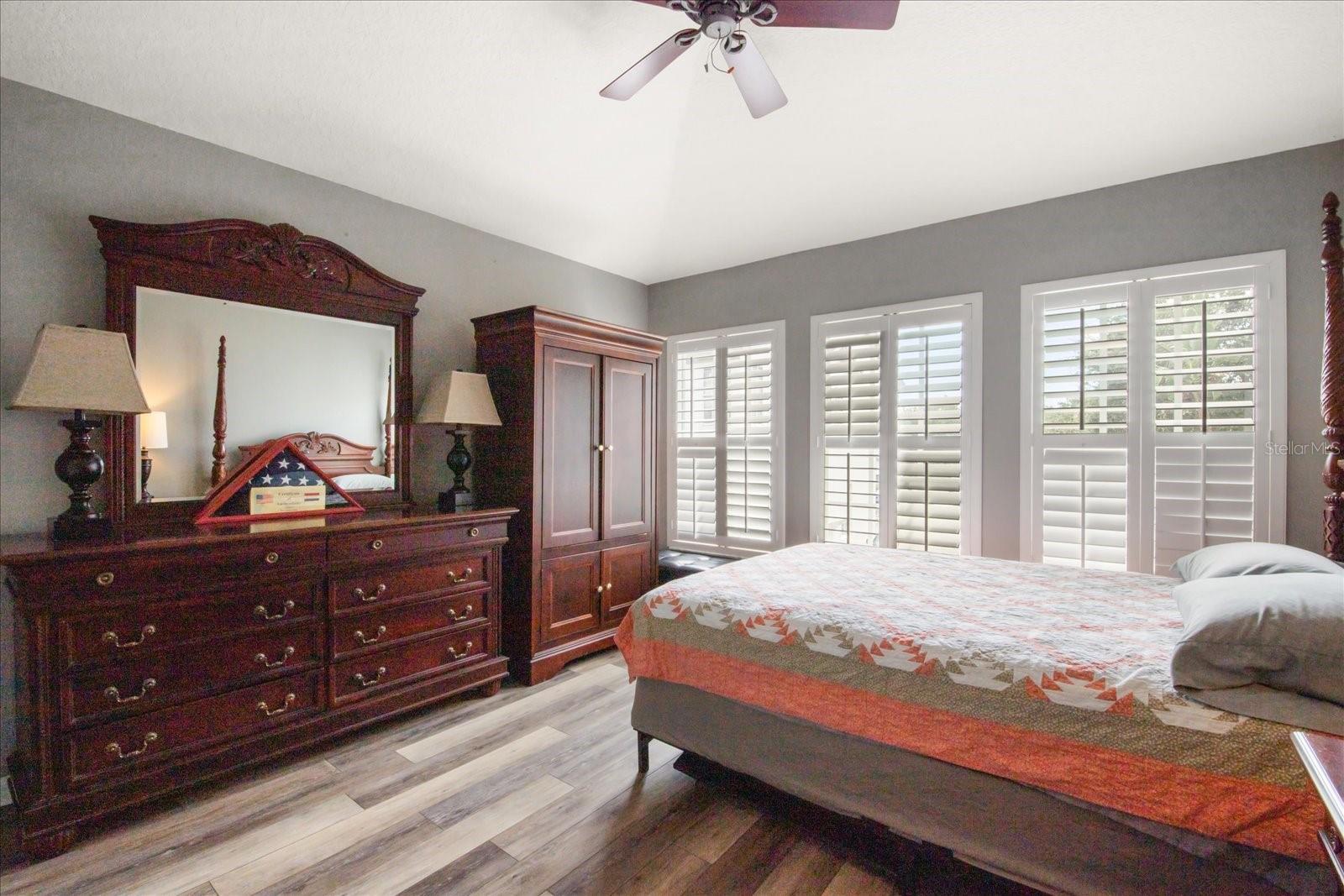 10329 GREEN LINKS DR