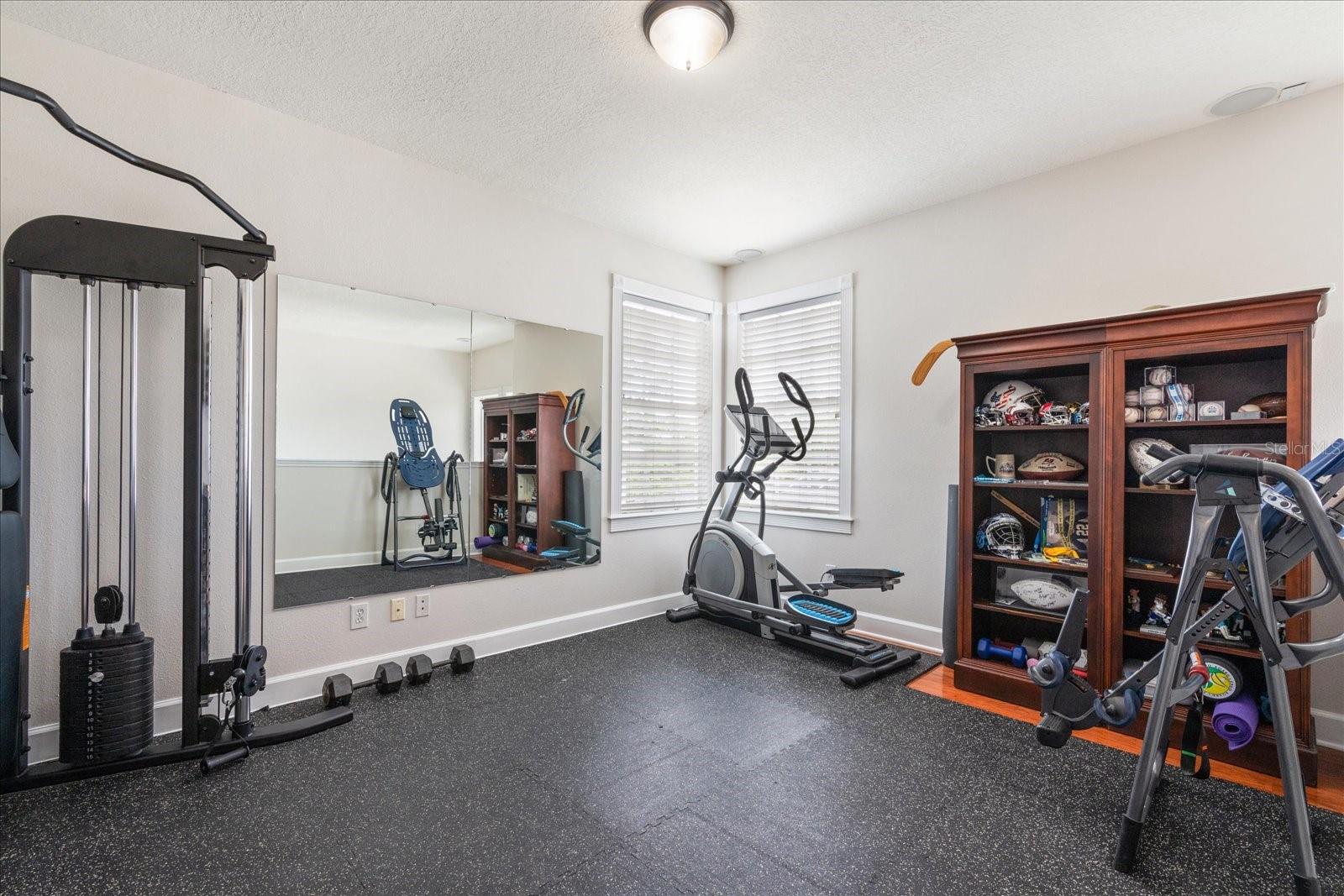 10329 GREEN LINKS DR