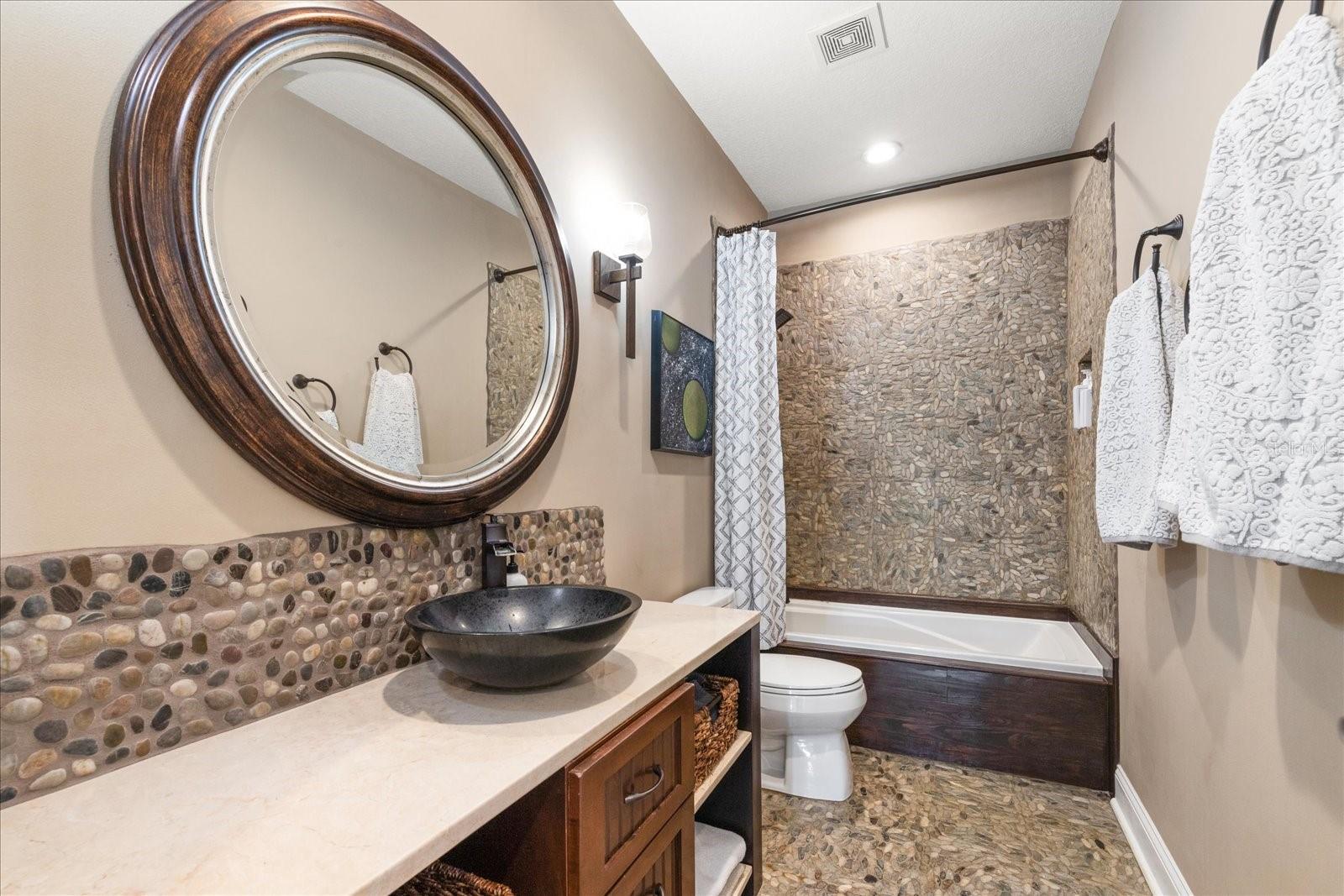 10329 GREEN LINKS DR