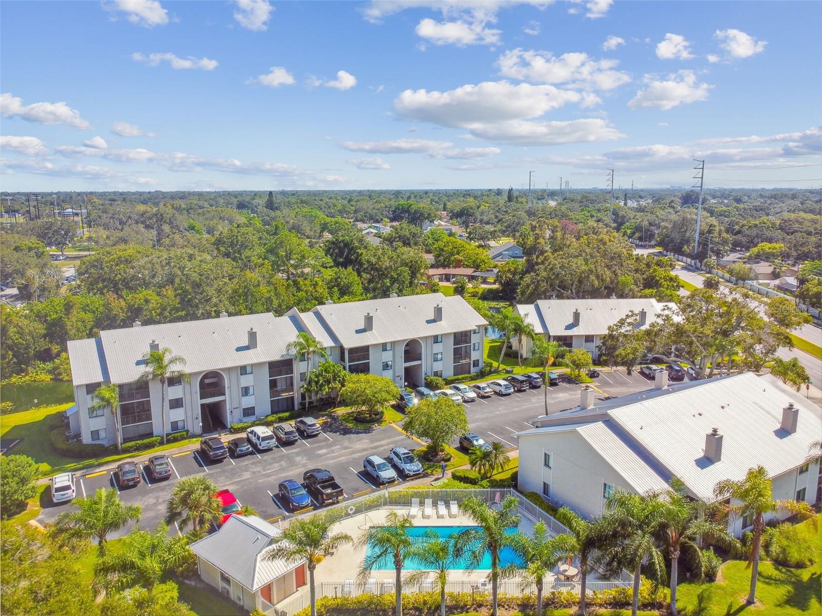 2087 HUNTERS GLEN DRIVE #128