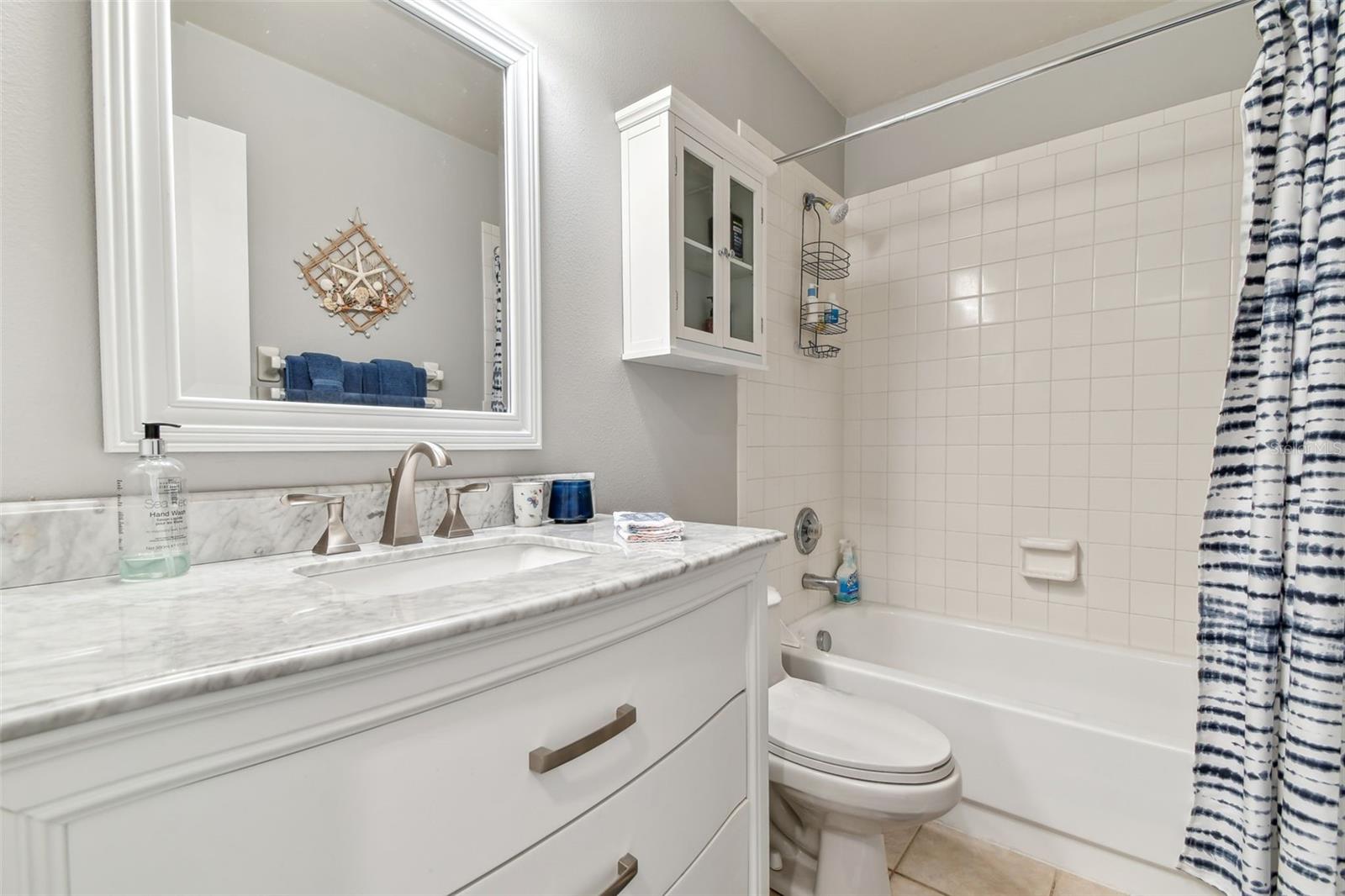 2087 HUNTERS GLEN DRIVE #128