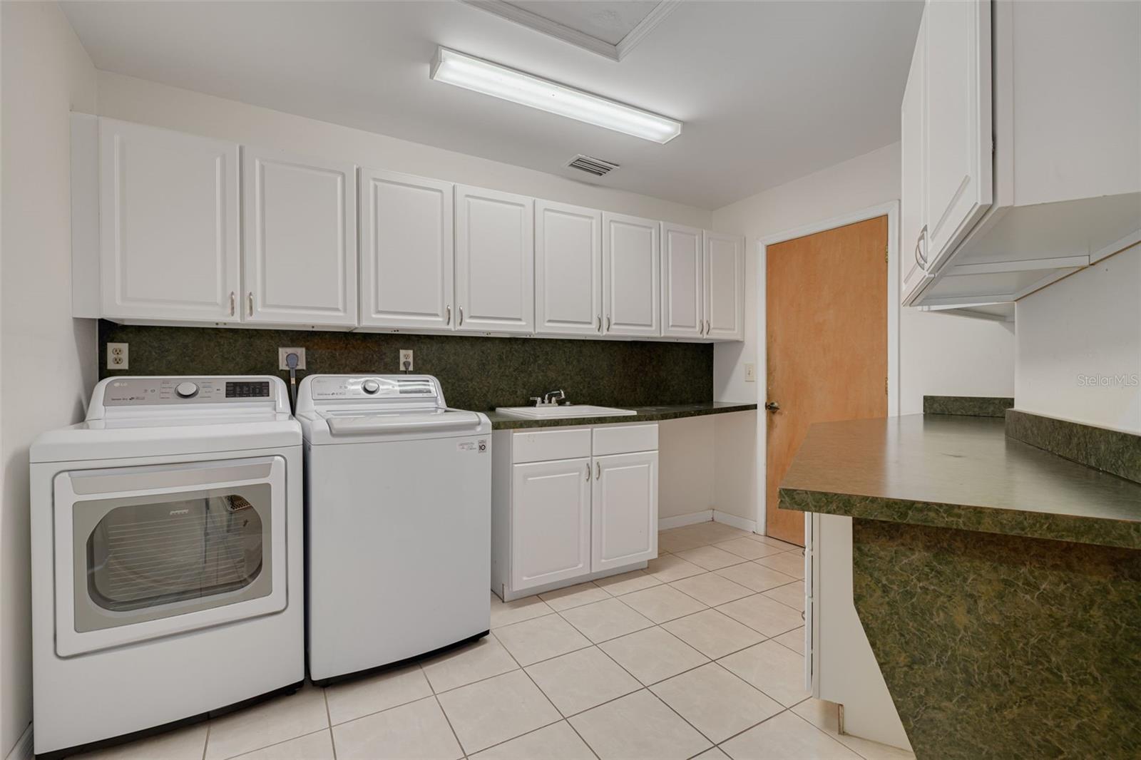 10905 SPUR CT