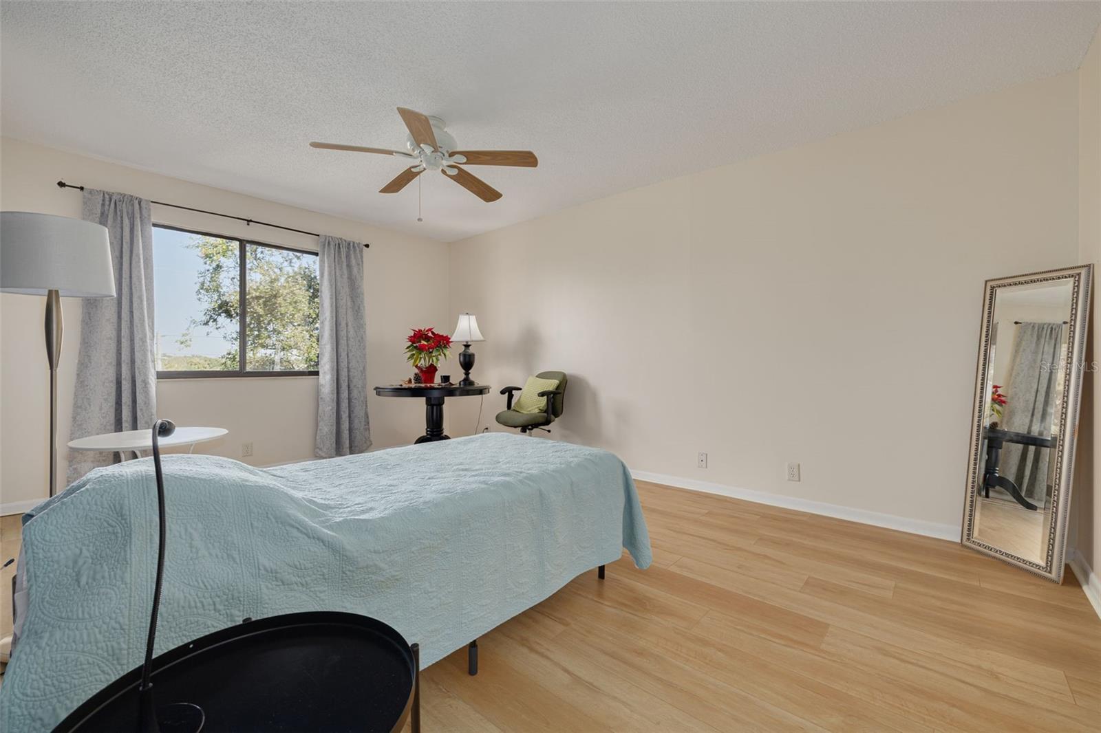 3062 EASTLAND BLVD #406