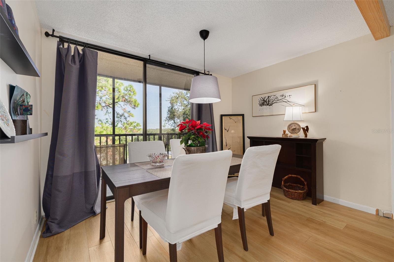 3062 EASTLAND BLVD #406