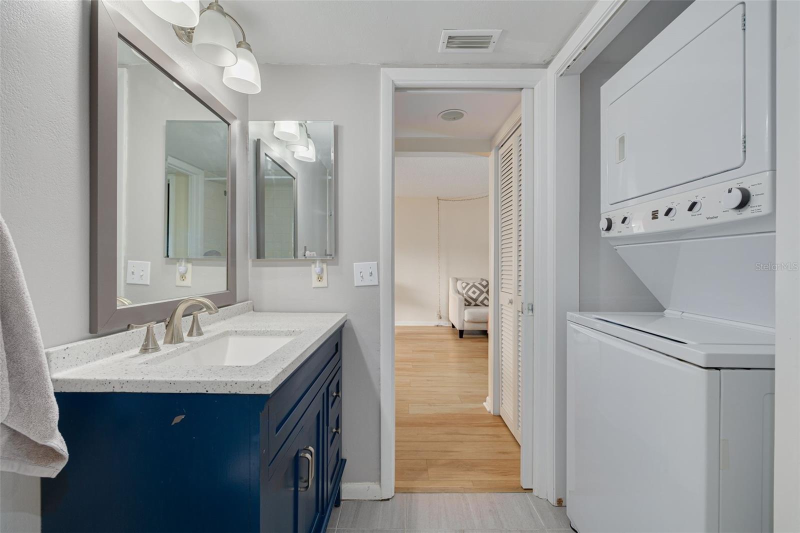 3062 EASTLAND BLVD #406