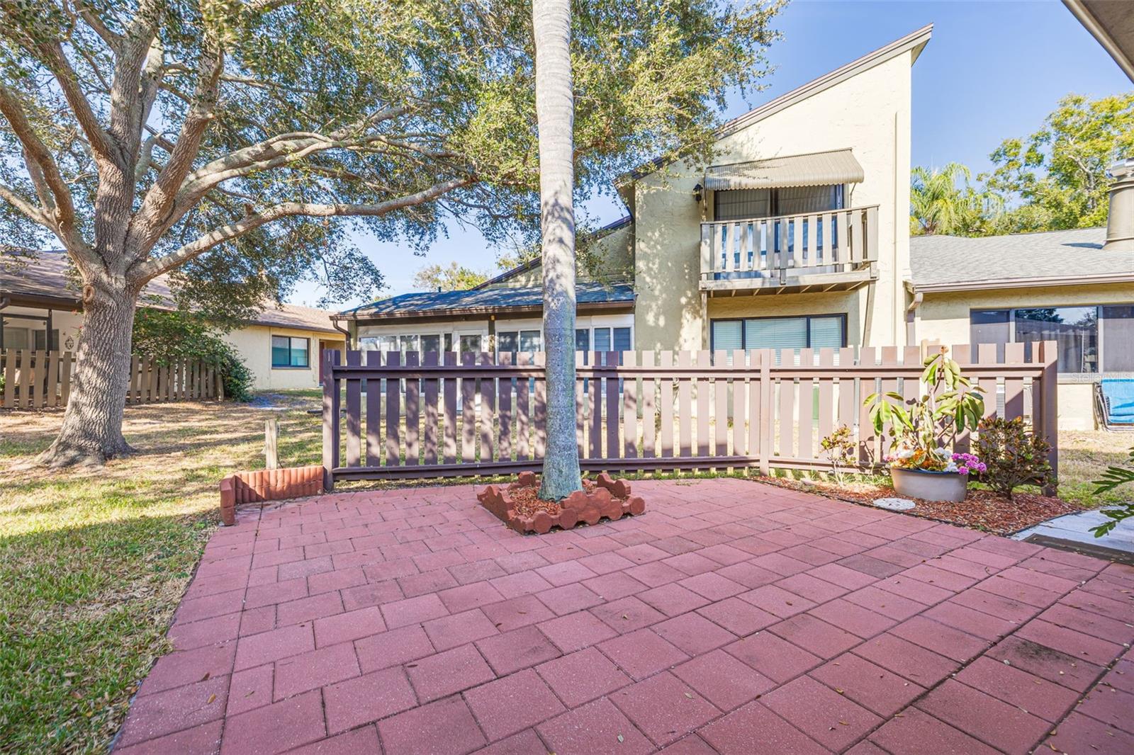 2101 SUNSET POINT RD #1202