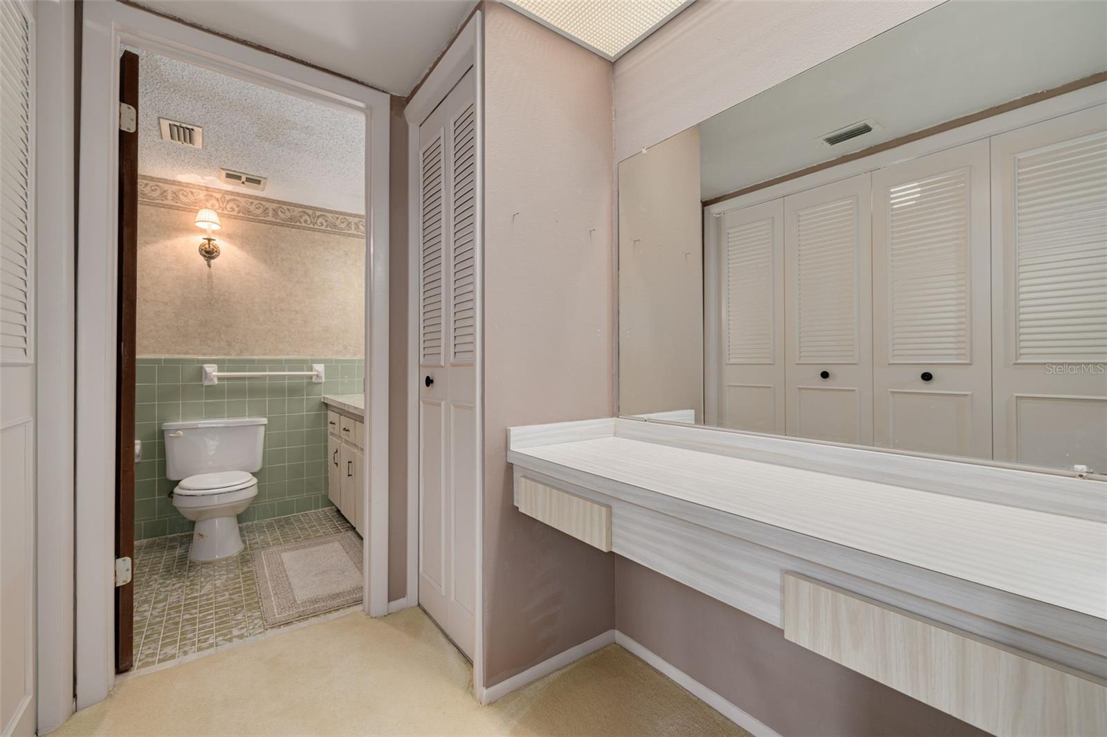 2101 SUNSET POINT RD #1202