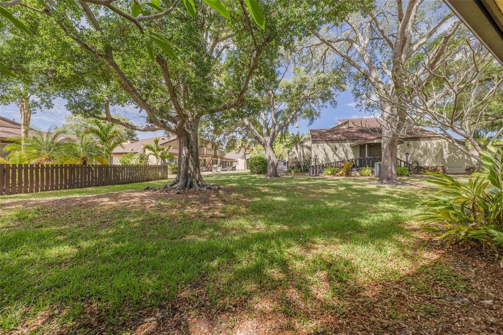 2101 SUNSET POINT RD #1305