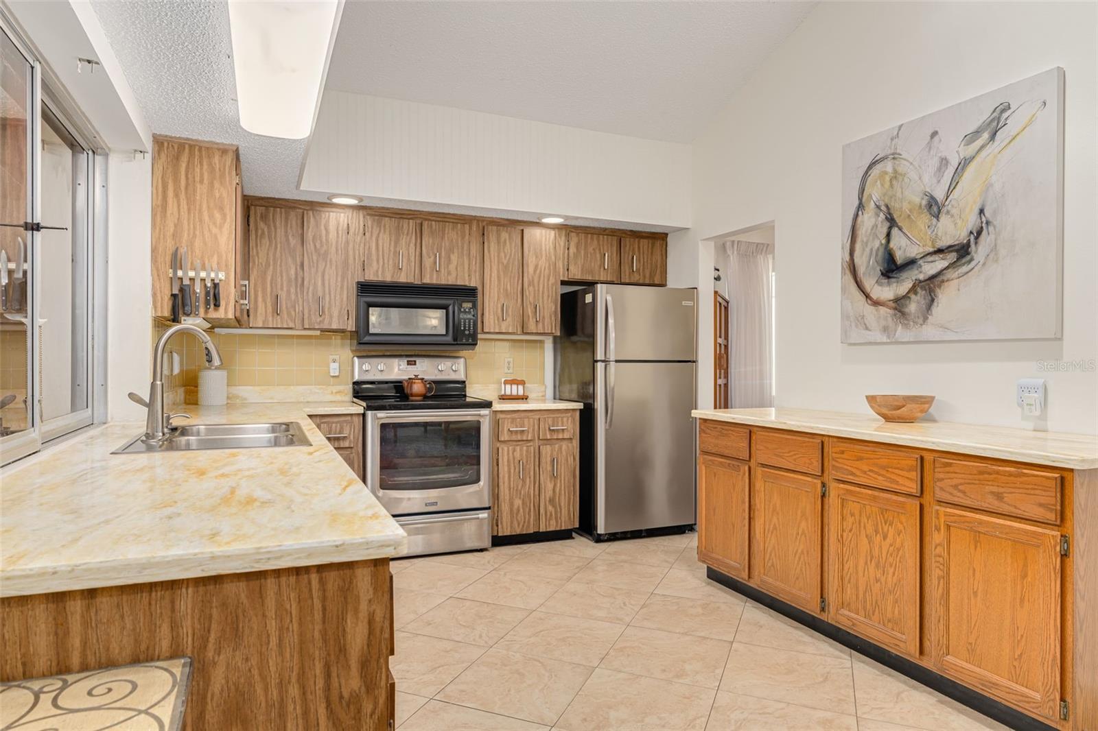 2101 SUNSET POINT RD #1305