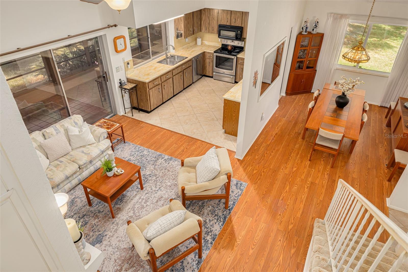 2101 SUNSET POINT RD #1305