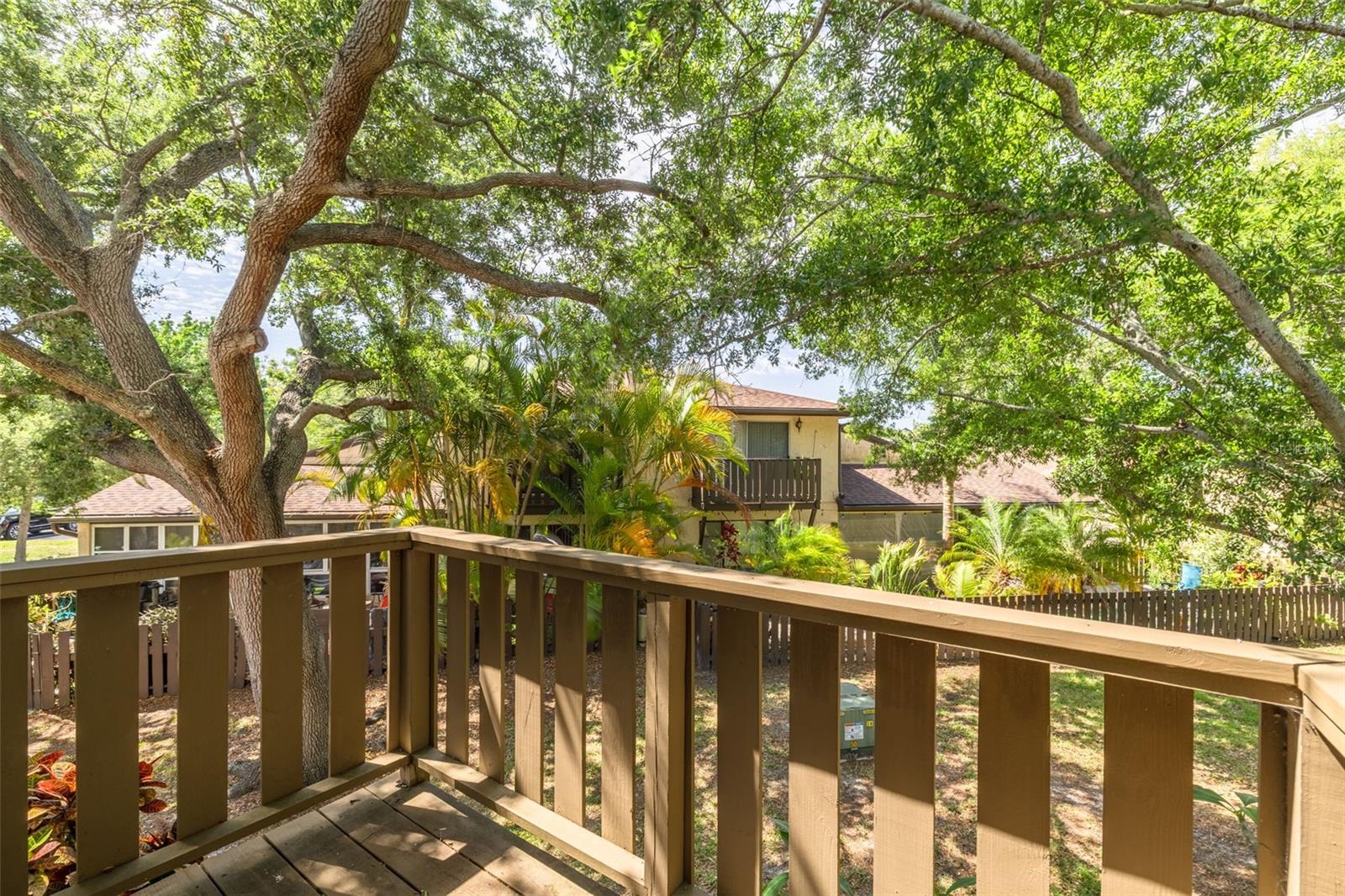 2101 SUNSET POINT RD #1305