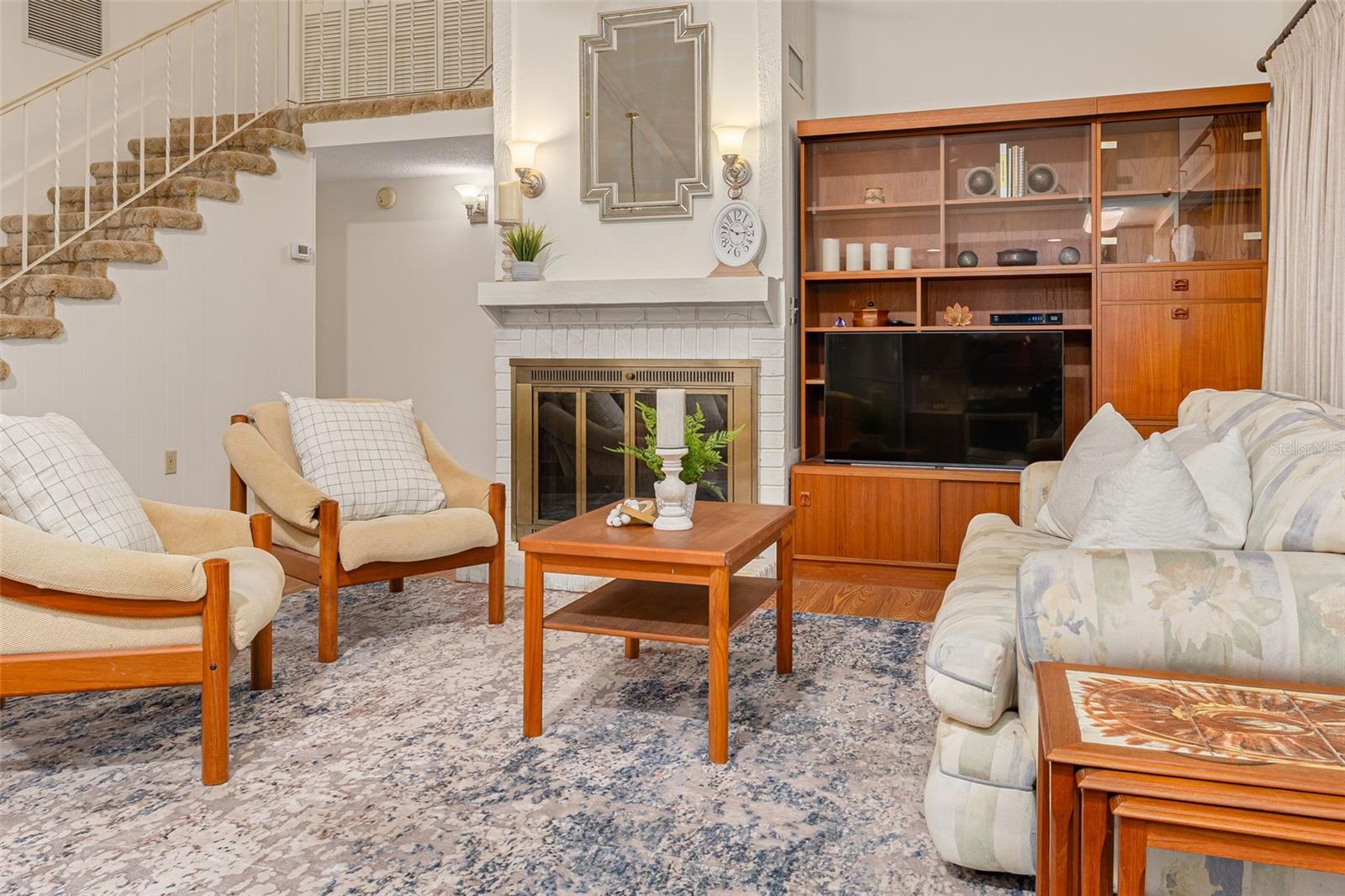 2101 SUNSET POINT RD #1305