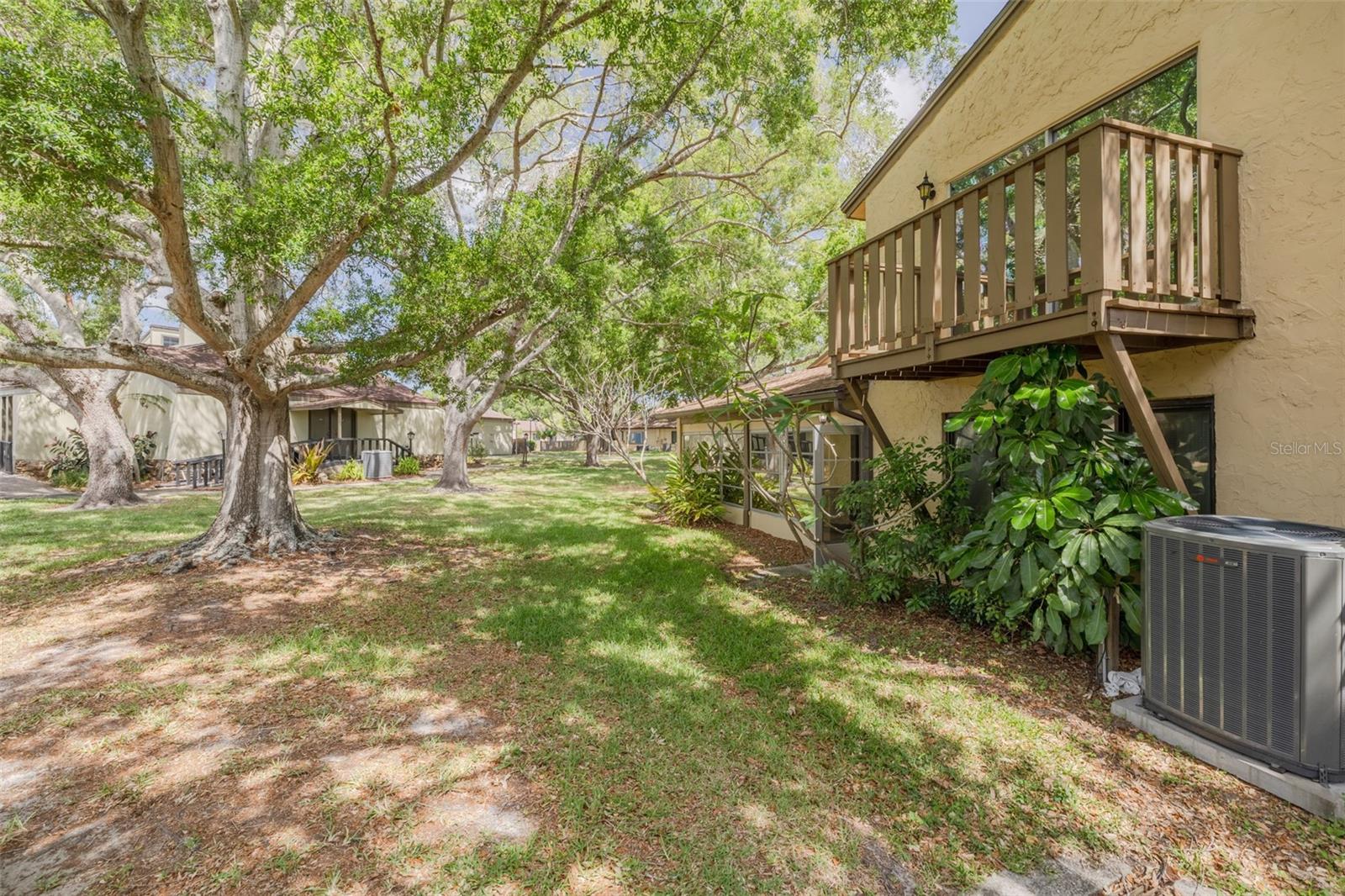 2101 SUNSET POINT RD #1305