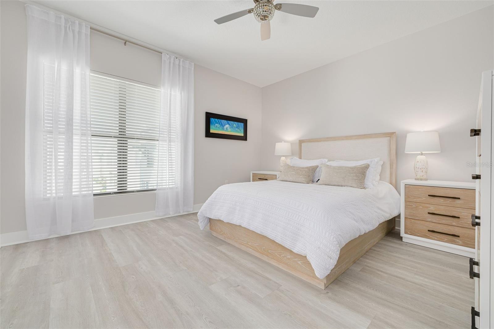 946 HIGHLAND AVE #8