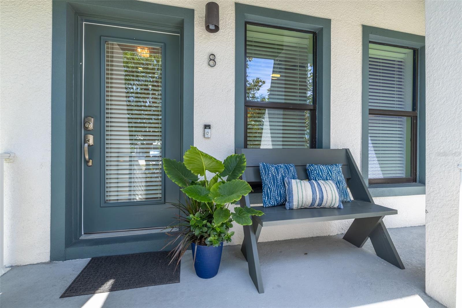 946 HIGHLAND AVE #8
