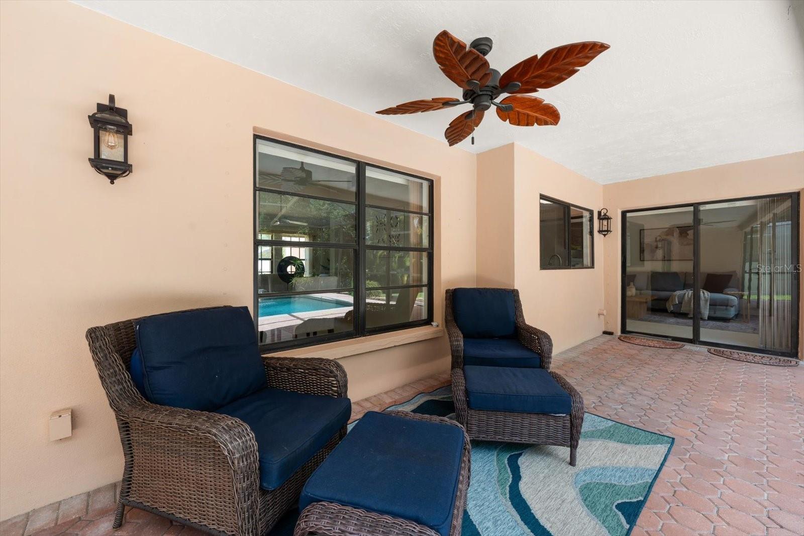 3171 OAK VIEW DR