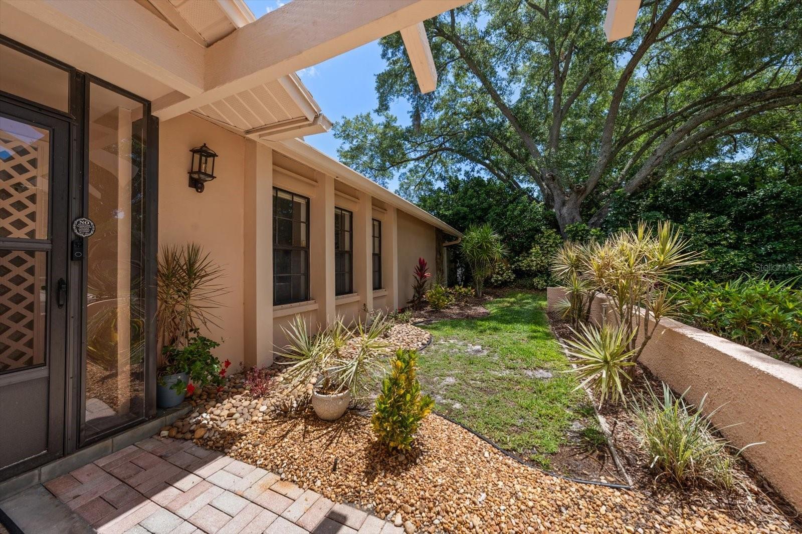 3171 OAK VIEW DR