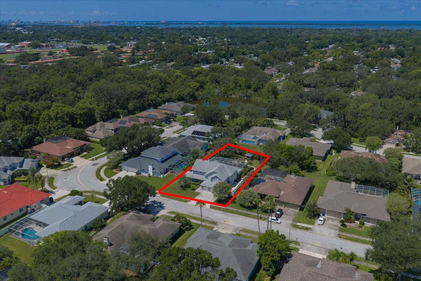 1924 DUNLOE CIR