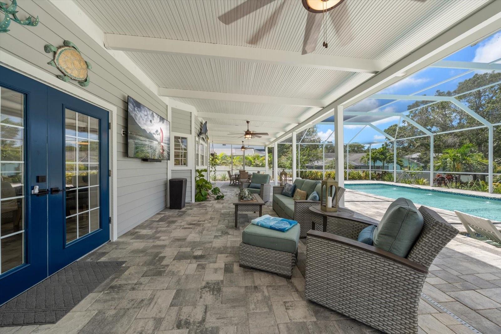 1924 DUNLOE CIR