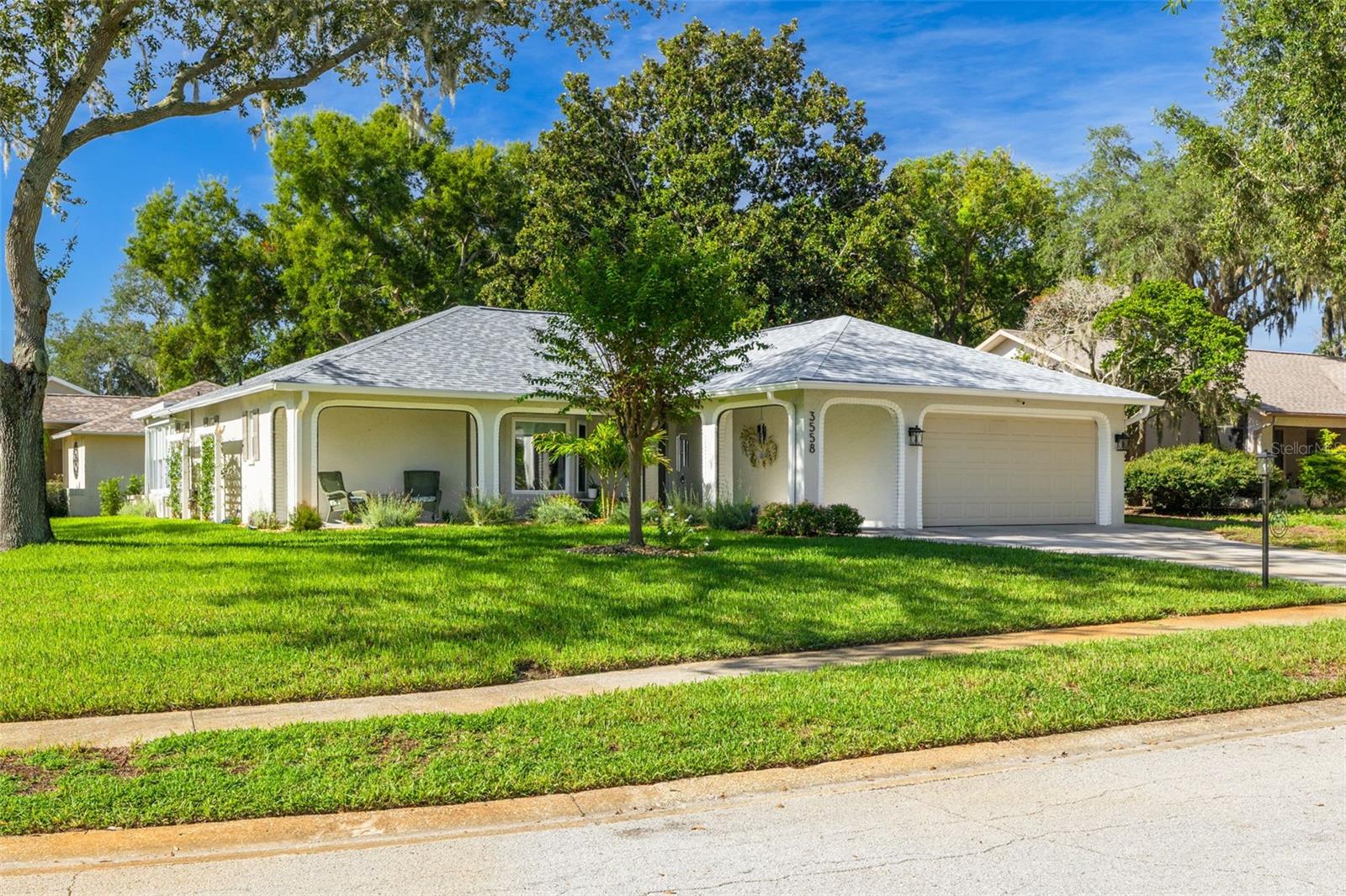 3558 OAK LAKE DR