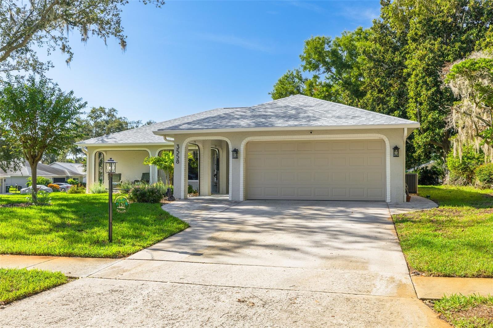 3558 OAK LAKE DR