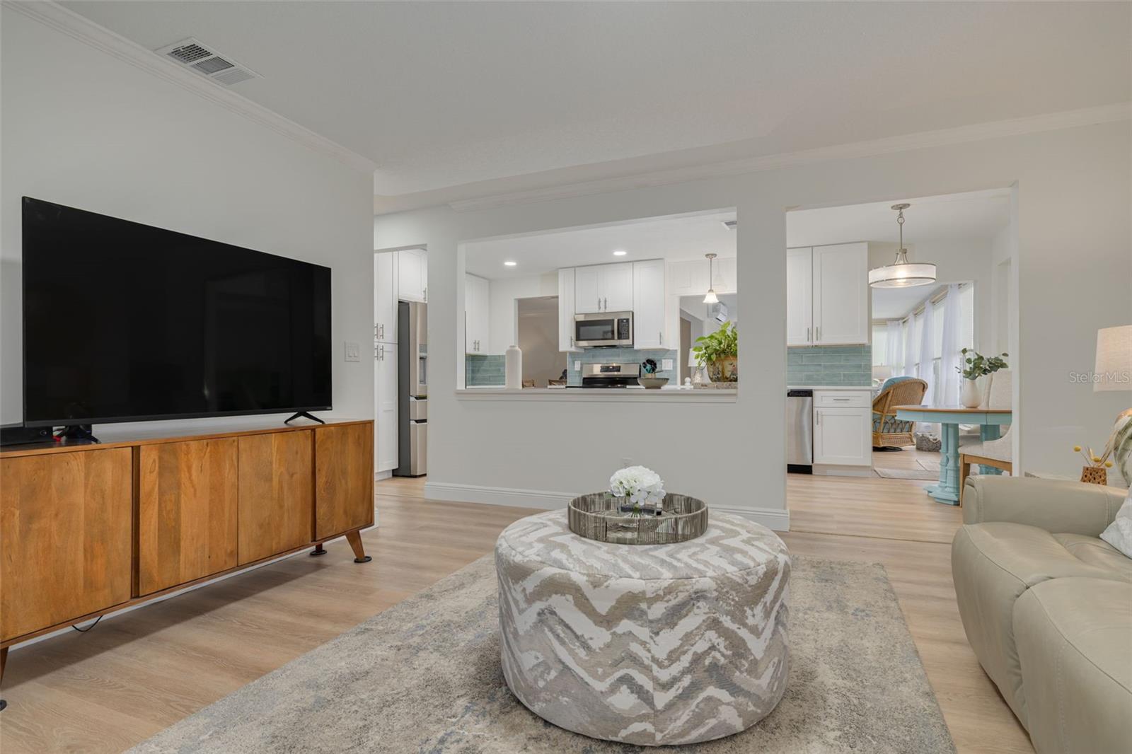 3558 OAK LAKE DR