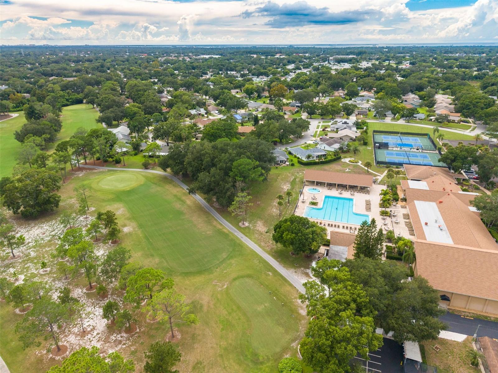 3558 OAK LAKE DR