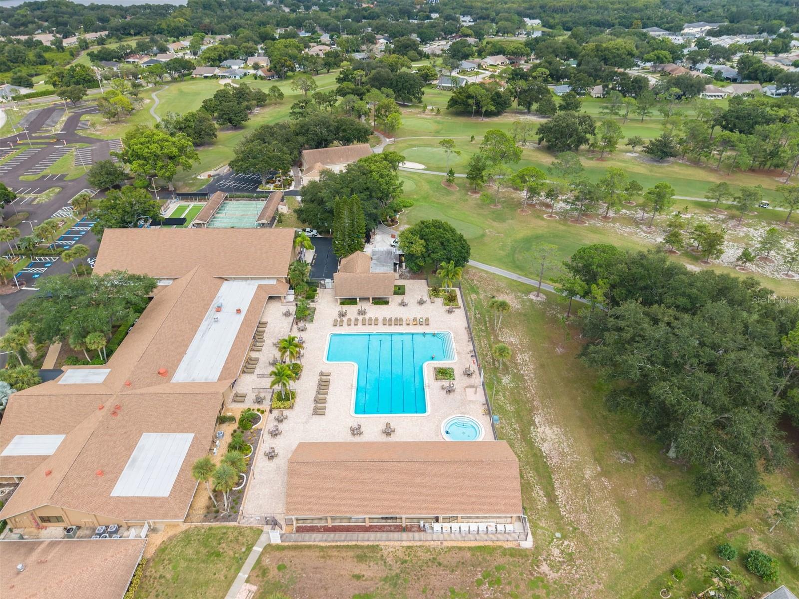 3558 OAK LAKE DR