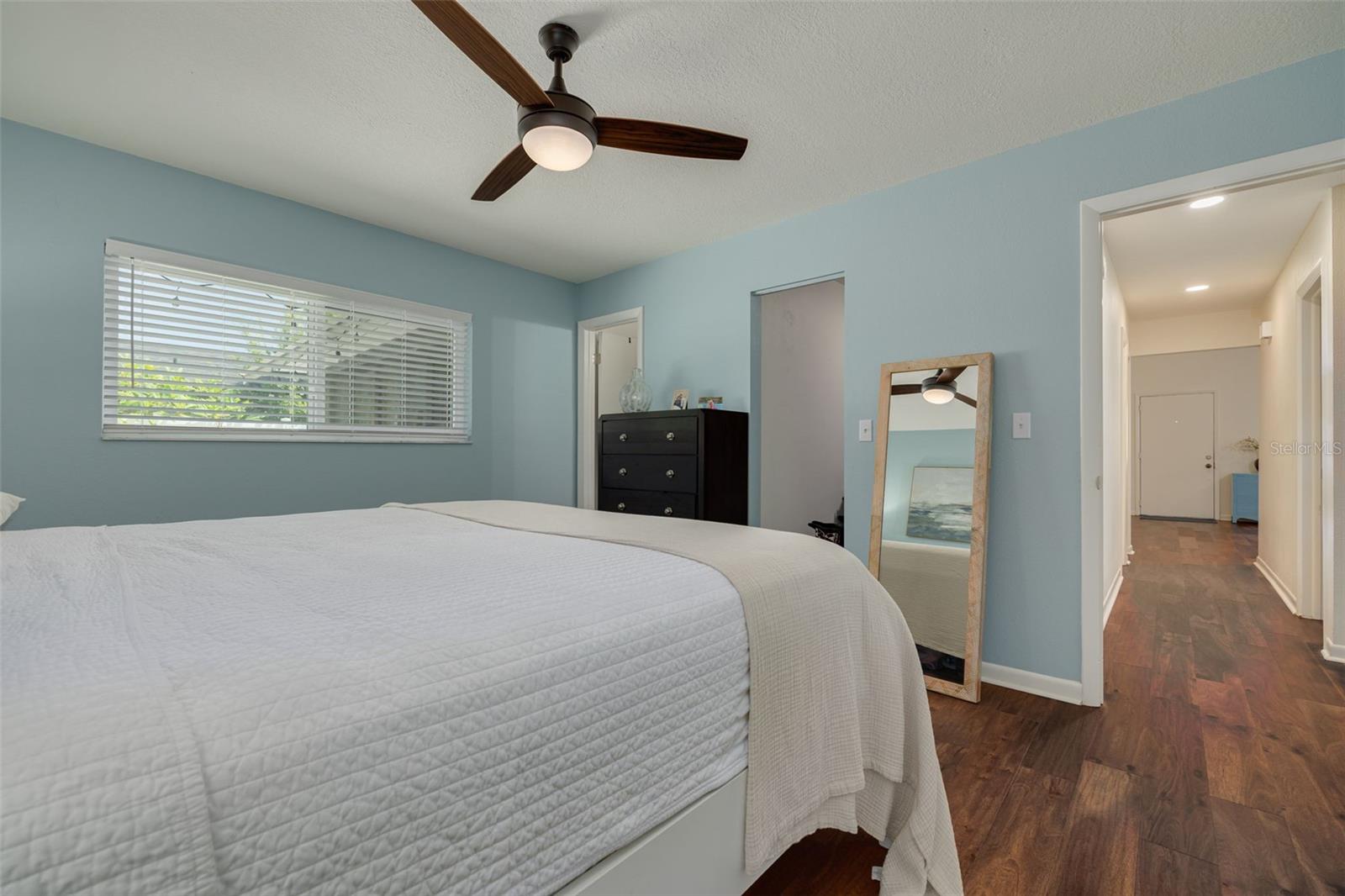 3160 CHAMBLEE LN