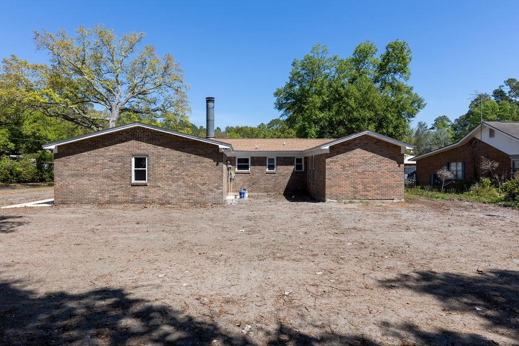 3941 Baybrook Dr