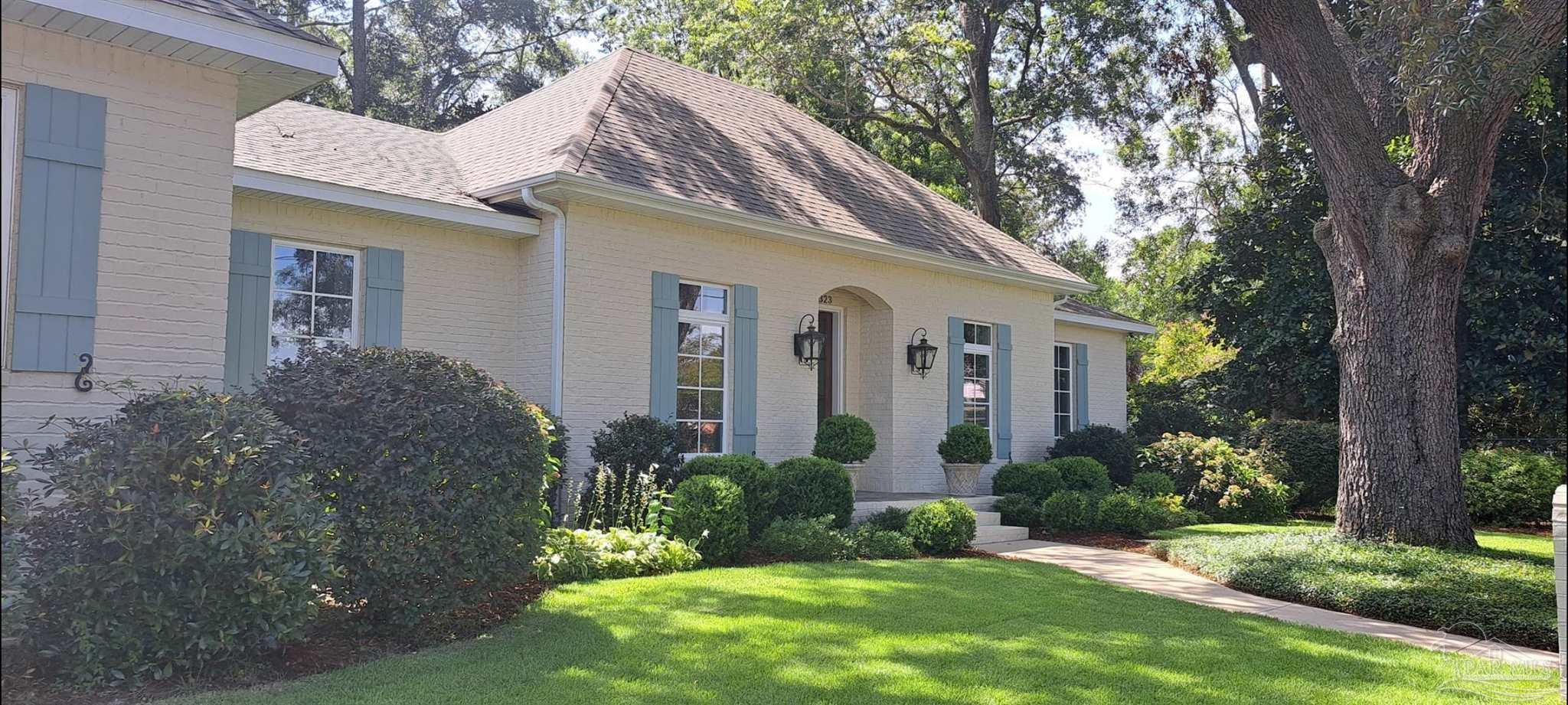 2323 Escambia Ave