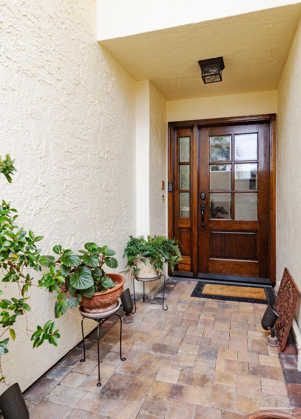 8 Port Royal Way