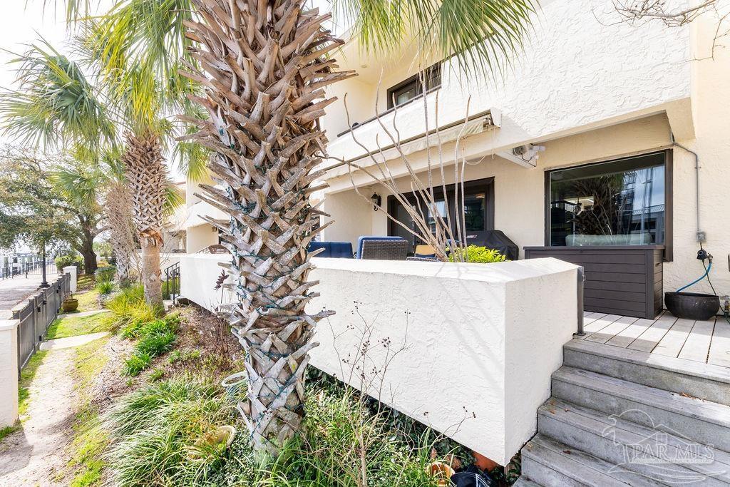 8 Port Royal Way