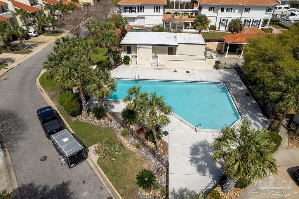 8 Port Royal Way