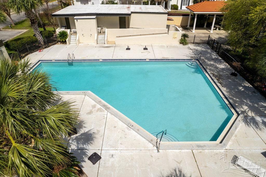 8 Port Royal Way