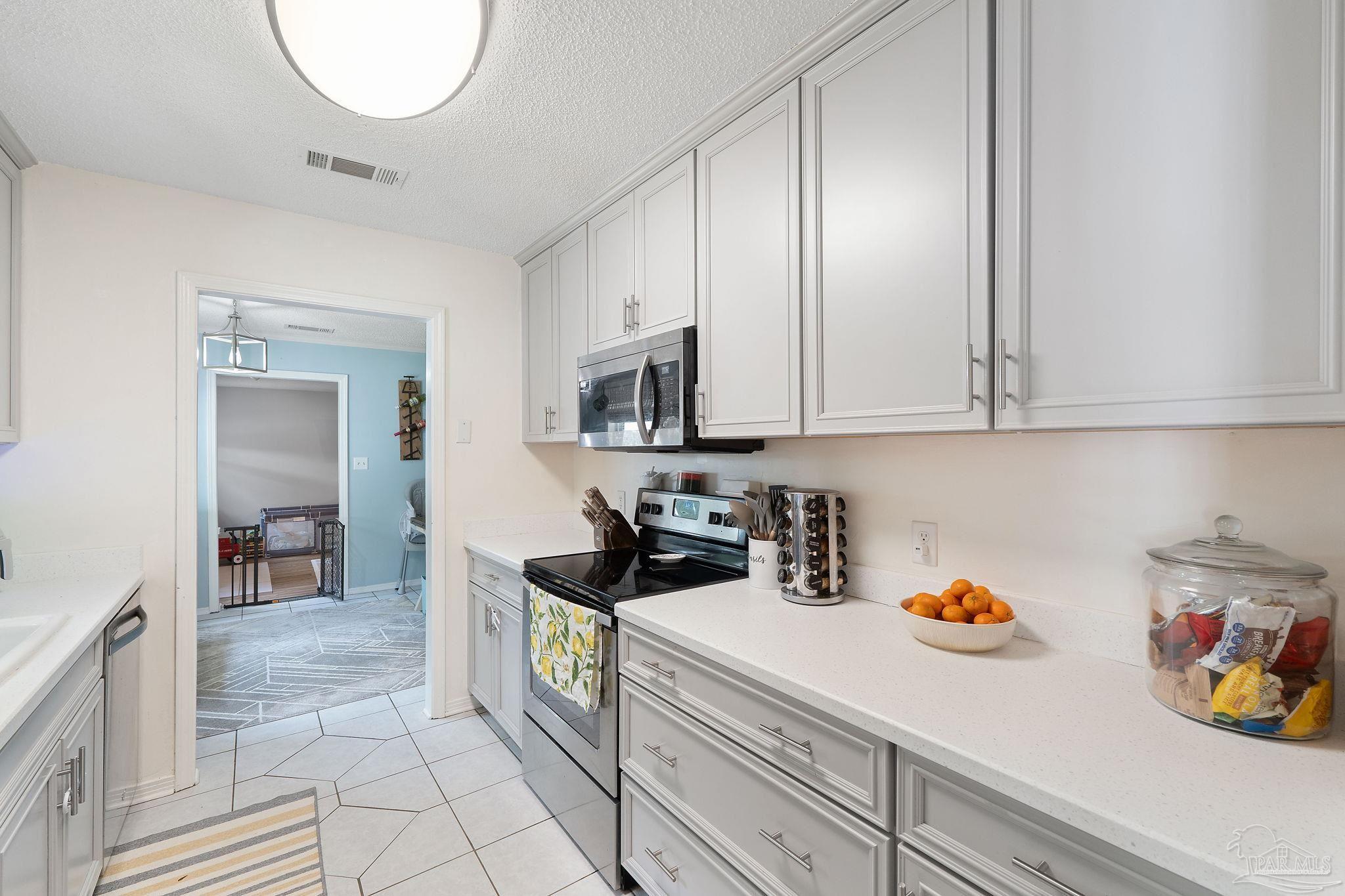 10237 Sugar Creek Dr